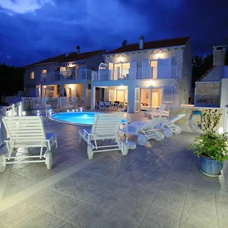 Elegant In Brac With Private Pool Villa
